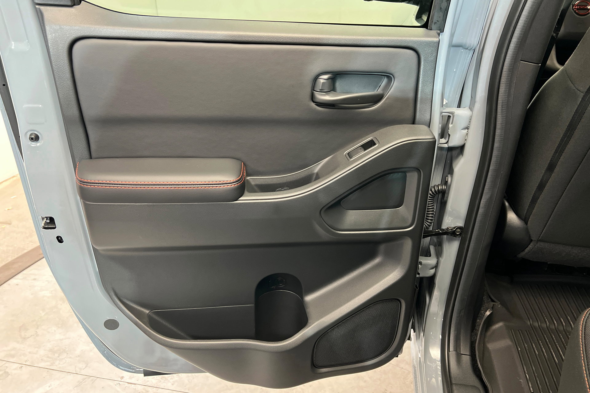 New 2026 Nissan Frontier PRO-4X w/ Pro-4x Convenience Package image 18