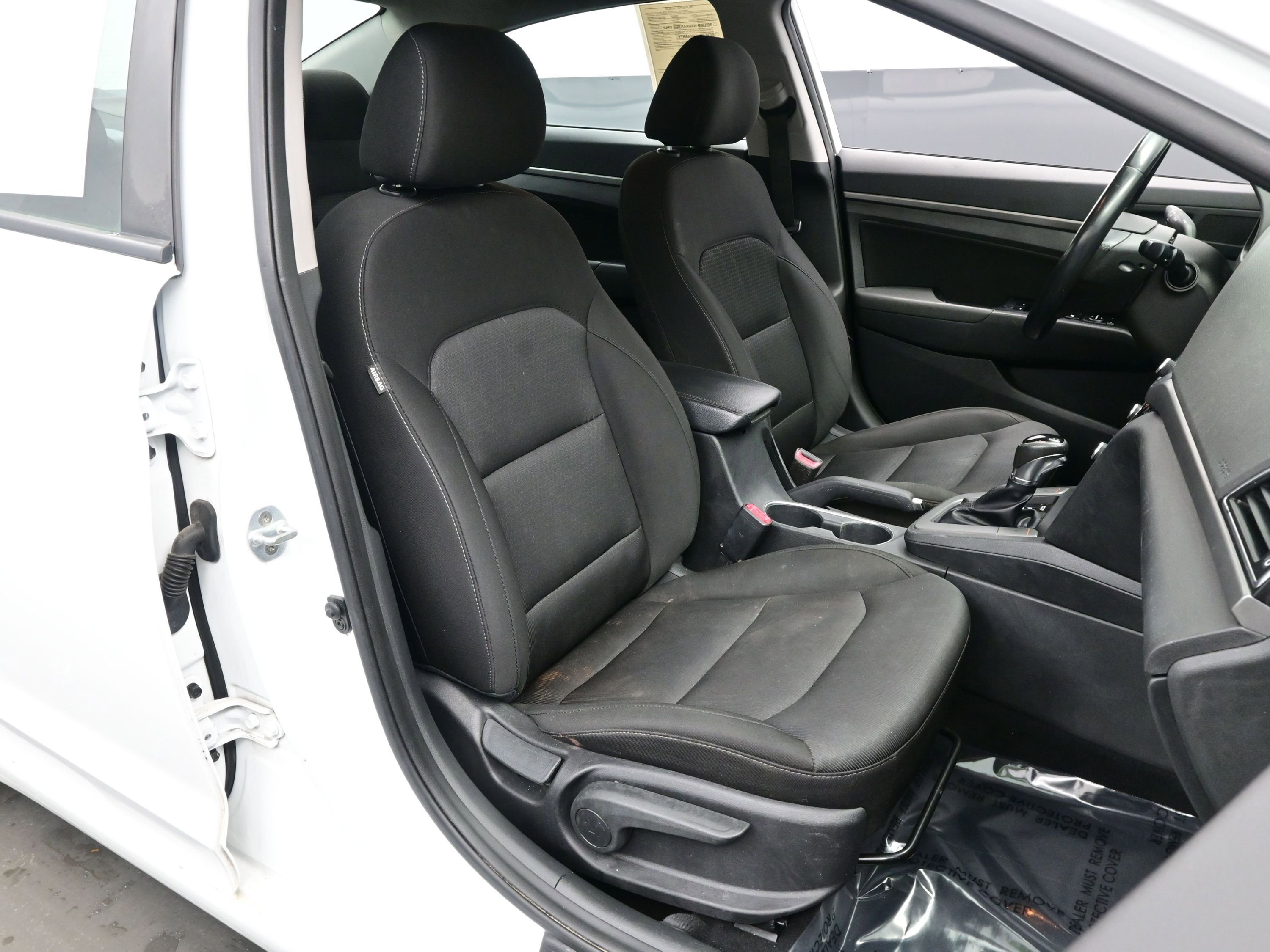 Used 2017 Hyundai Elantra Value Edition image 12