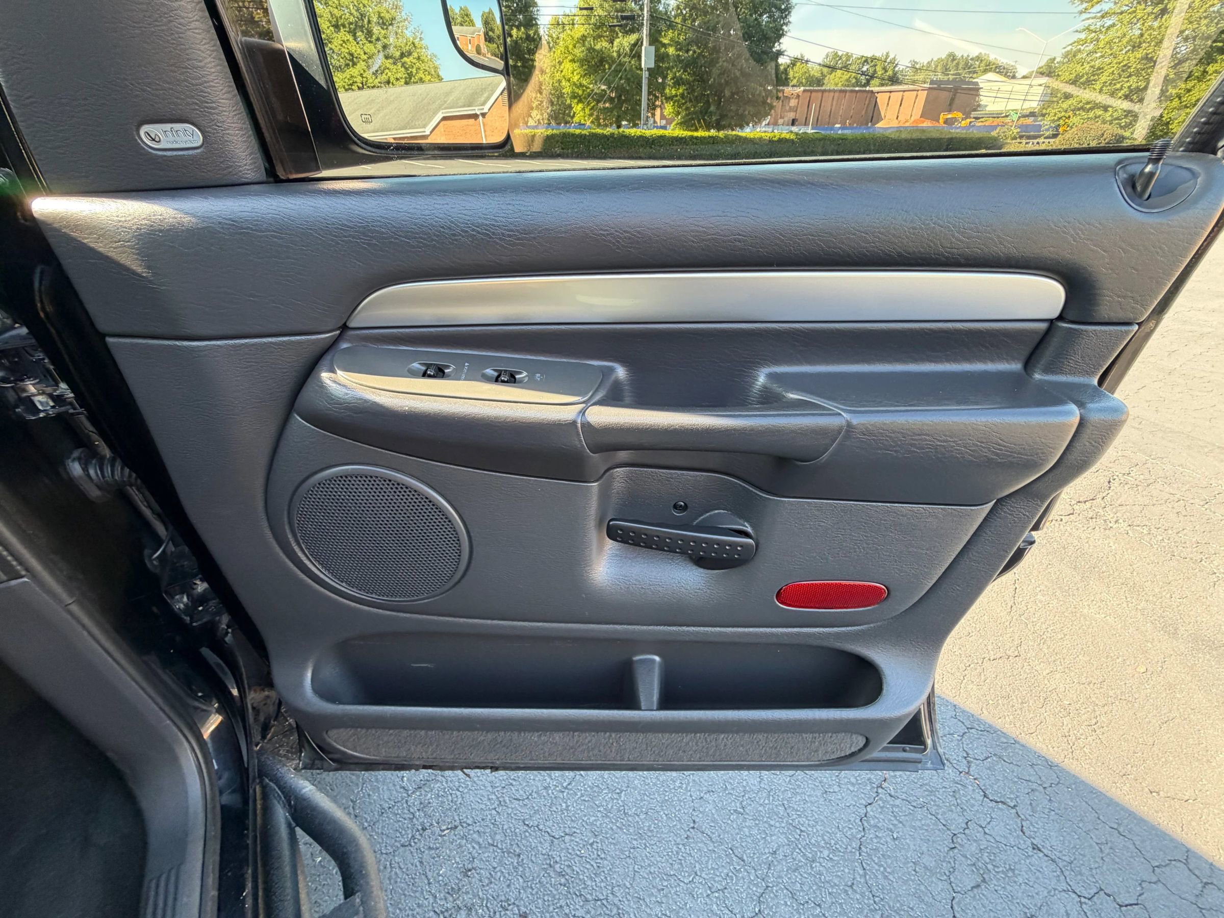 Used 2005 Dodge Ram 3500 Truck SLT AWD/4WD image 23