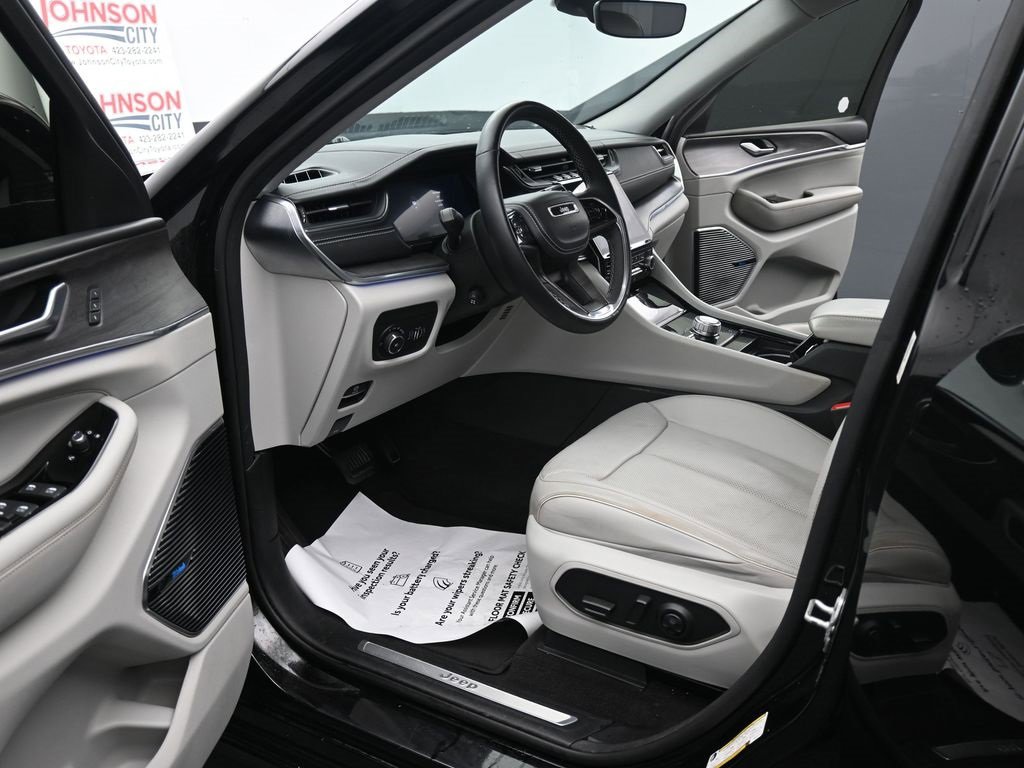 Used 2021 Jeep Grand Cherokee L Overland image 19