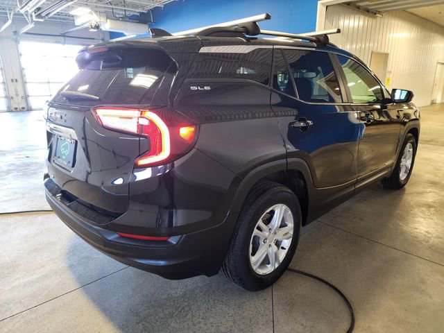 Certified 2022 GMC Terrain SLE w/ Driver Convenience Package image 4
