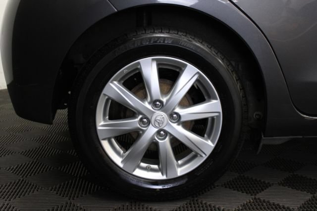 Used 2015 Toyota Yaris LE FWD image 5