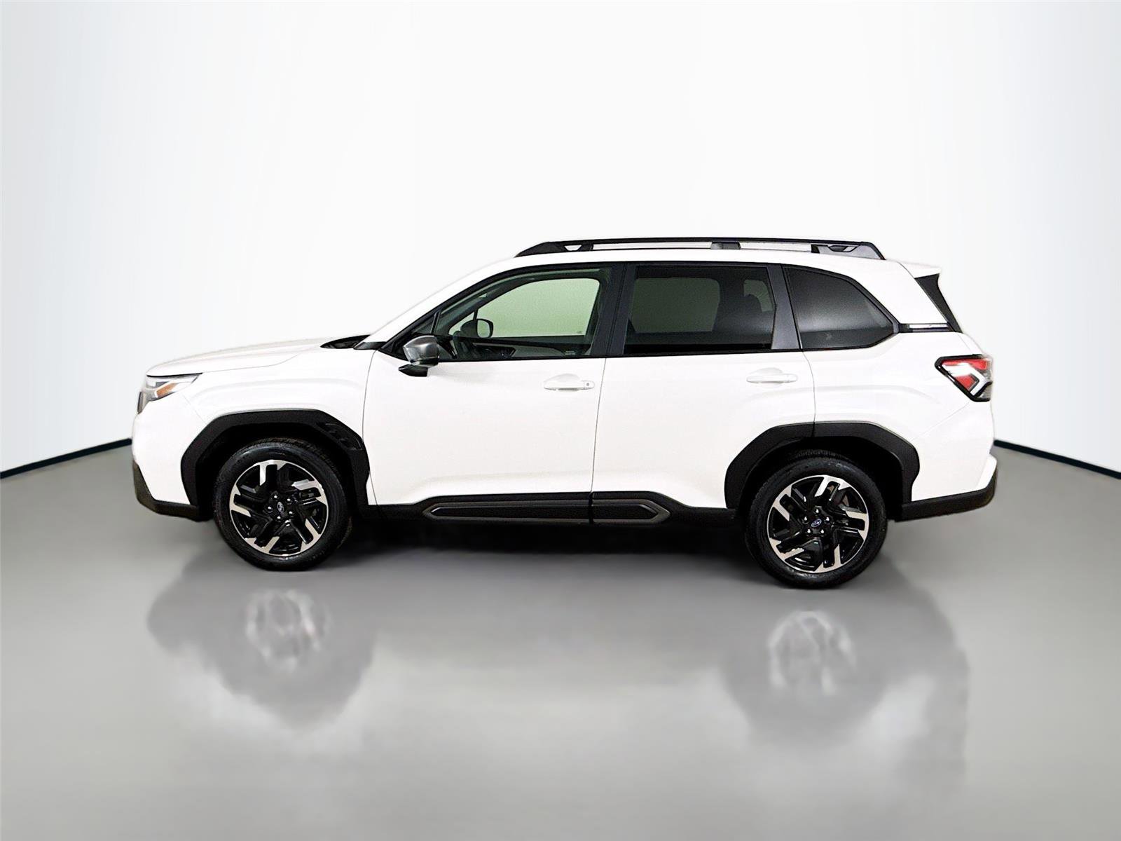 Used 2025 Subaru Forester Limited w/ Popular Package #1 image 8