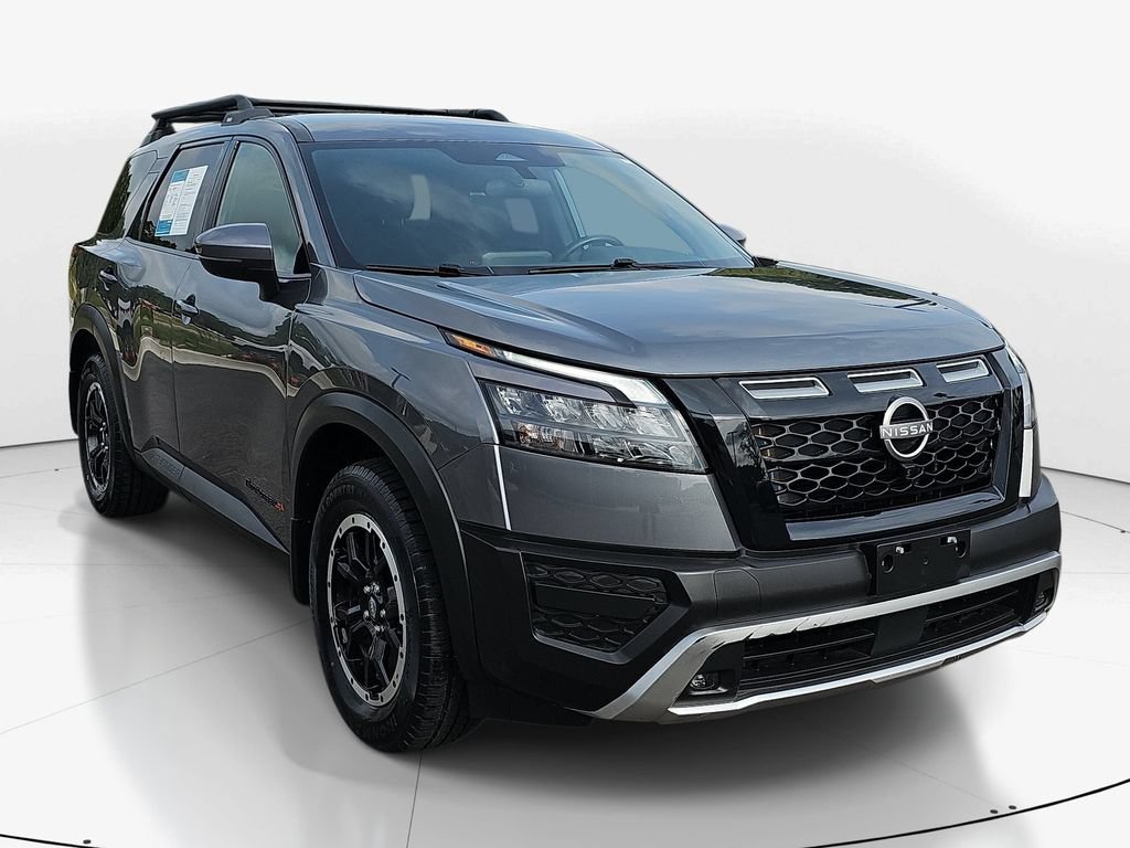 Used 2024 Nissan Pathfinder Rock Creek AWD/4WD image 3