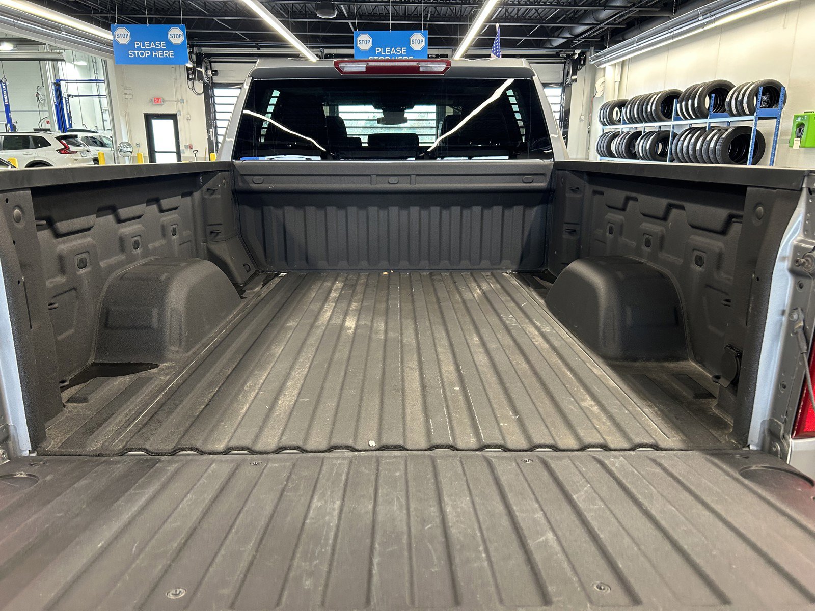 Used 2023 Chevrolet Silverado 1500 Custom image 15