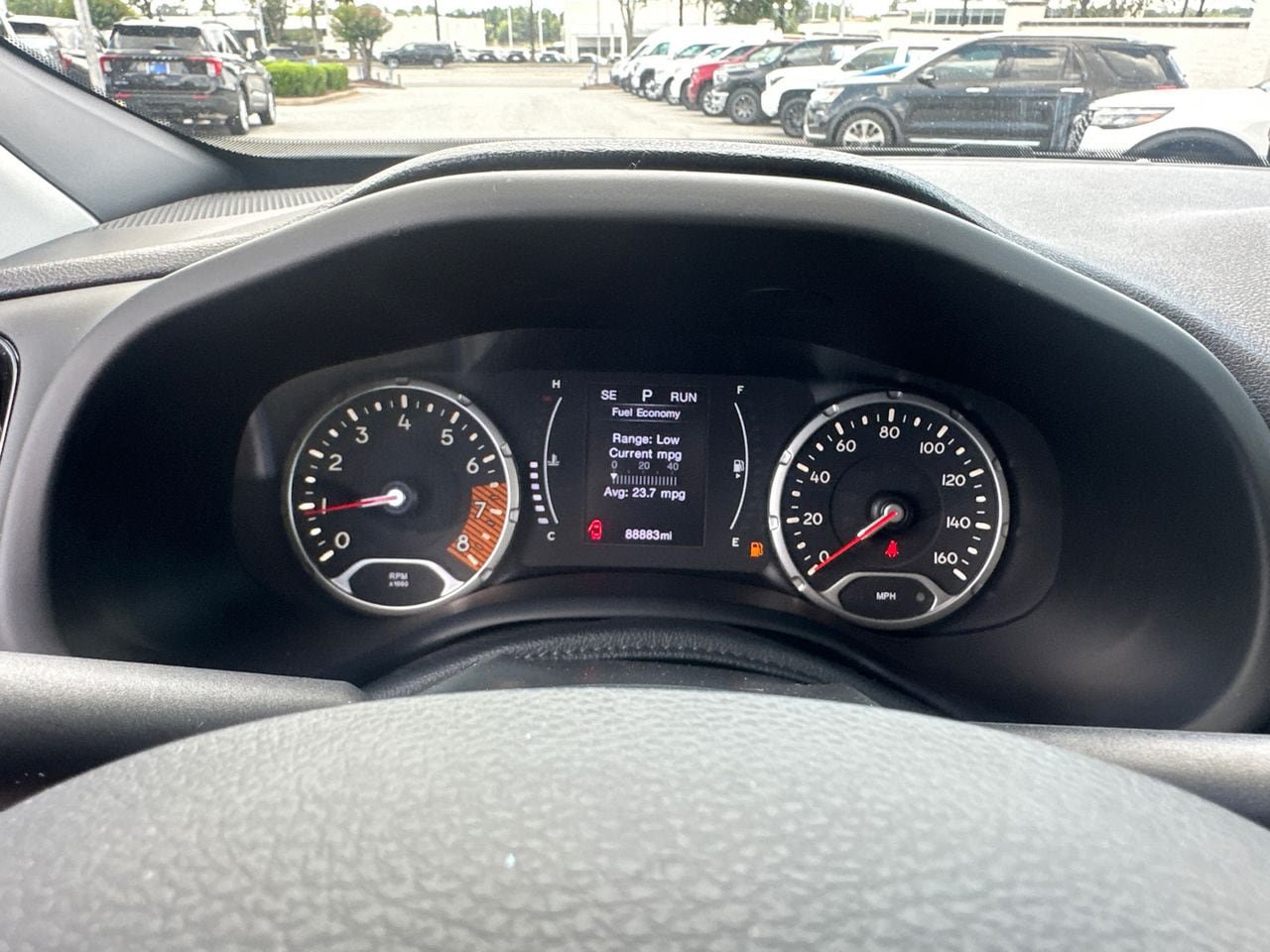 Used 2020 Jeep Renegade Altitude FWD image 28