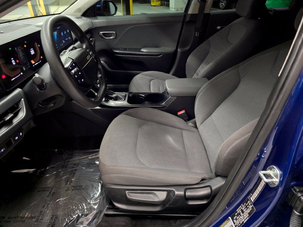 Used 2025 Kia K4 FWD image 15