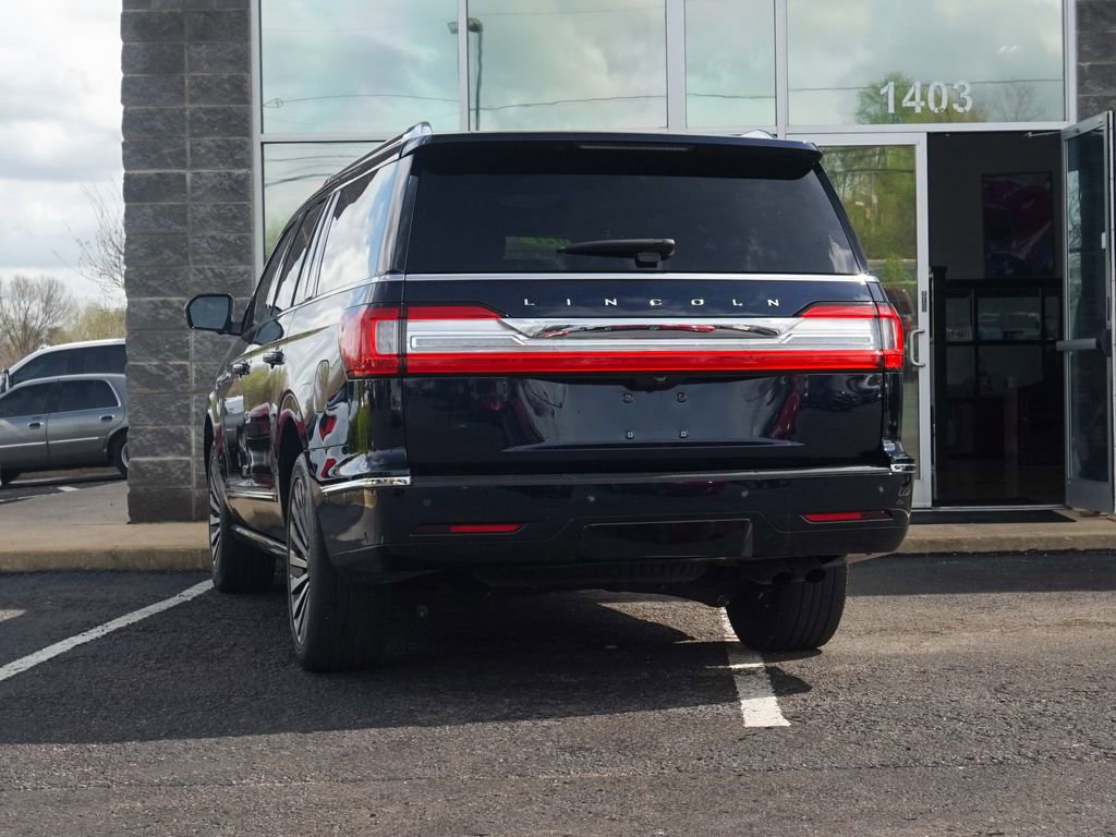 Used 2021 Lincoln Navigator L Reserve w/ Luxury Package image 4