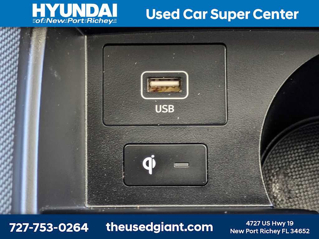 Used 2022 Hyundai Santa Fe XRT FWD image 28