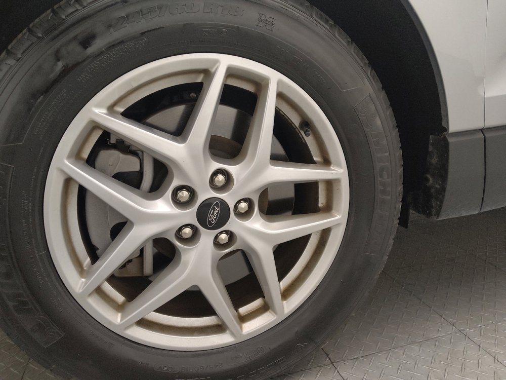 Used 2024 Ford Edge SEL image 31