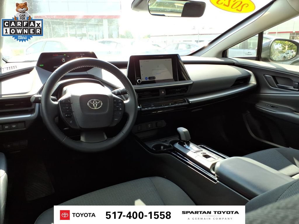 Used 2025 Toyota Prius LE FWD image 13