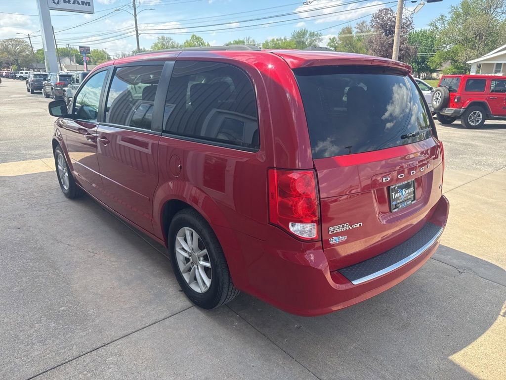 Used 2016 Dodge Grand Caravan SXT FWD image 5