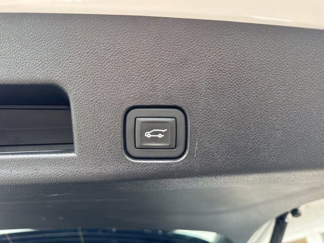 Used 2026 Chevrolet Traverse LT AWD/4WD image 22