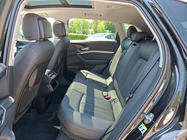 Used 2019 Audi e-tron Premium Plus AWD/4WD image 12