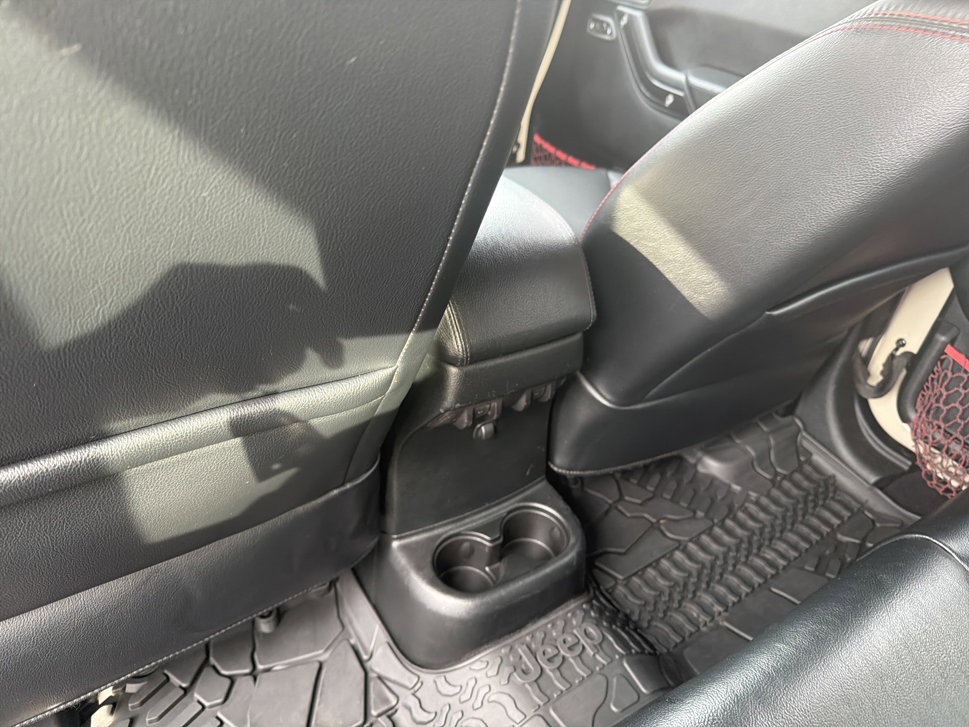 Certified 2017 Jeep Wrangler Unlimited Rubicon image 11