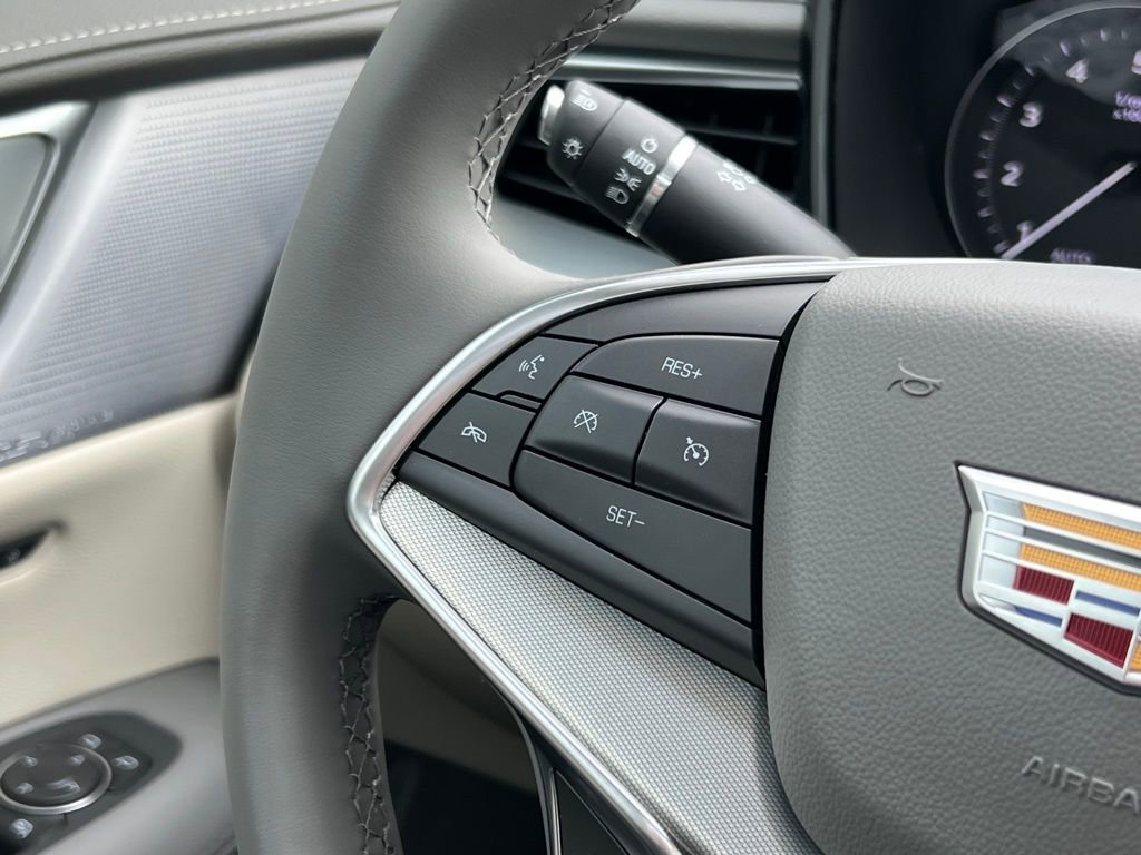 New 2026 Cadillac XT5 Premium Luxury w/ LPO, Floor Liner Package image 32