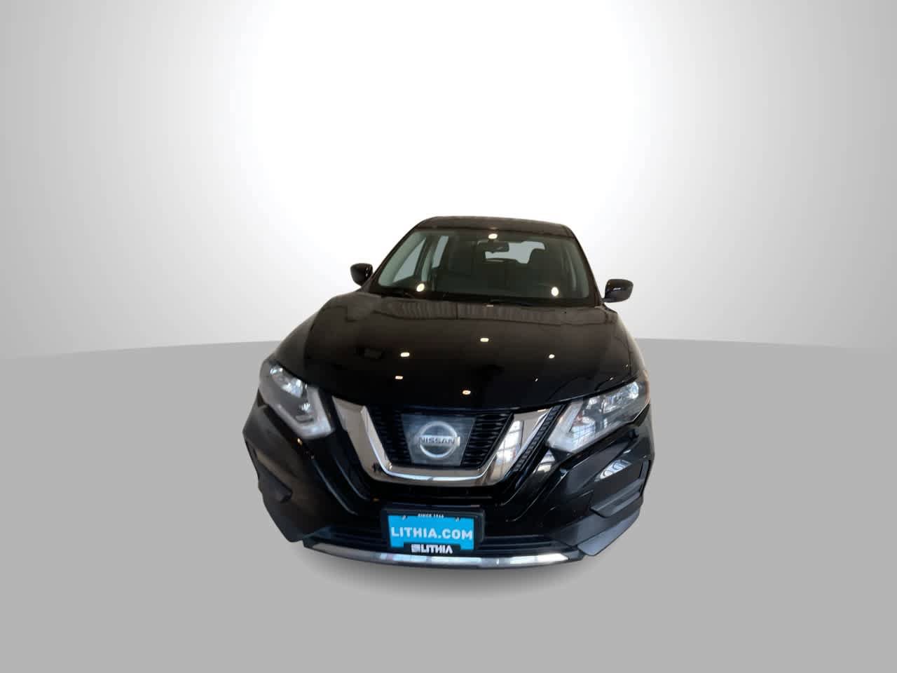Used 2017 Nissan Rogue S AWD/4WD image 3