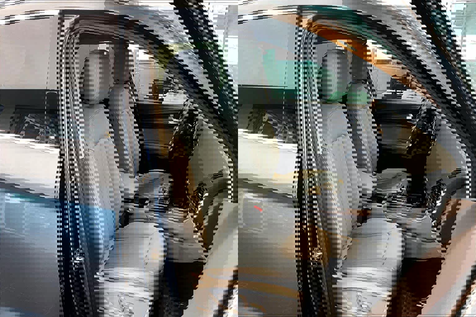 Used 2023 Audi Q5 2.0T Premium Plus w/ Premium Plus Package image 9