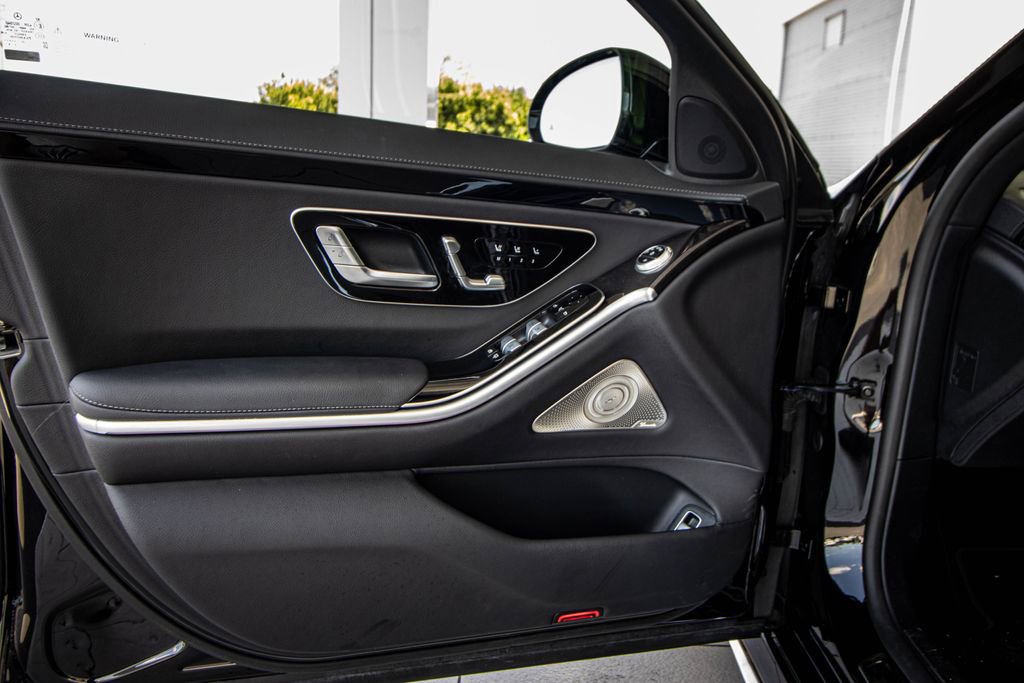 Used 2023 Mercedes-Benz S 500 4MATIC image 24