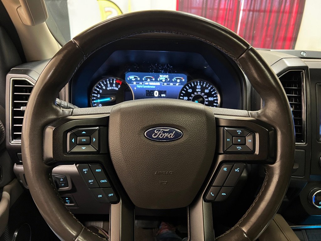 Used 2020 Ford Expedition Limited image 18