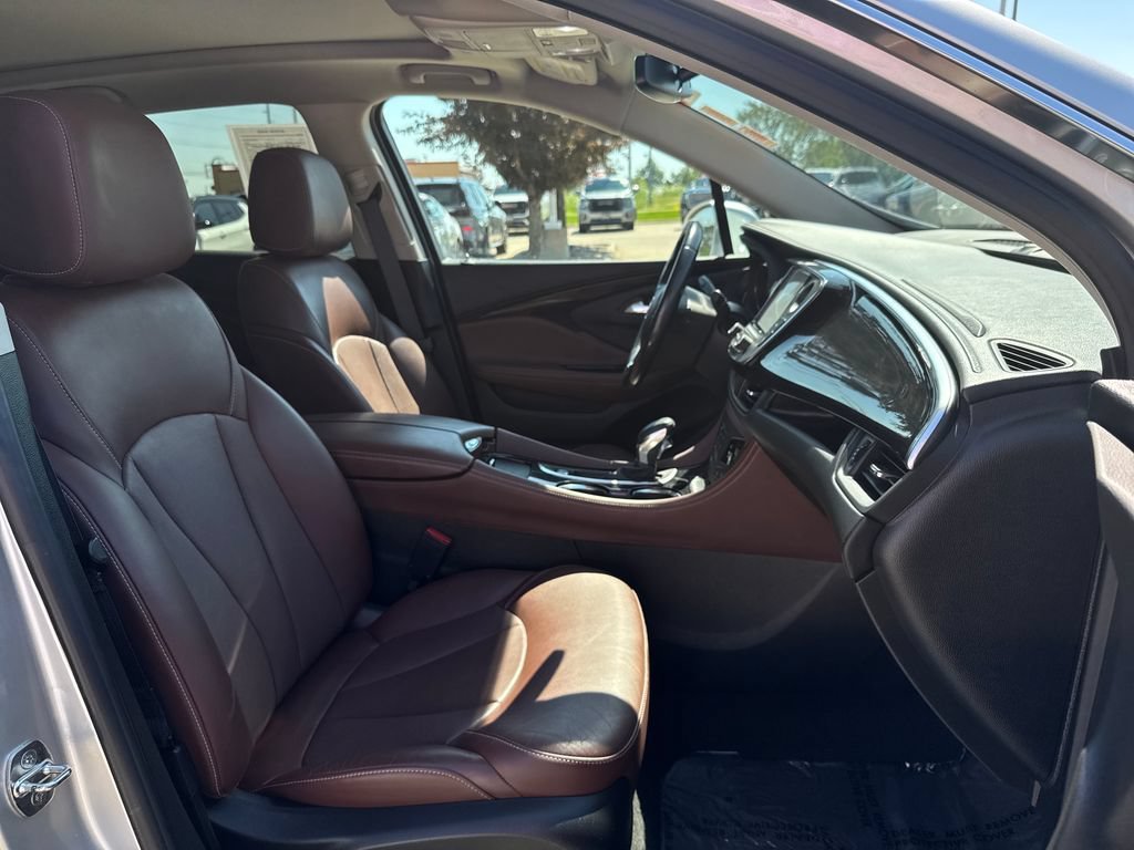 Certified 2019 Buick Envision Essence FWD image 34