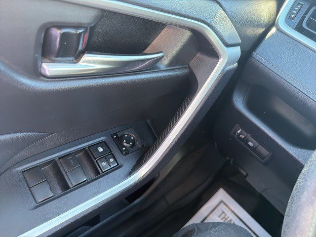 Used 2020 Toyota RAV4 XLE w/ All Weather Liner Package image 20