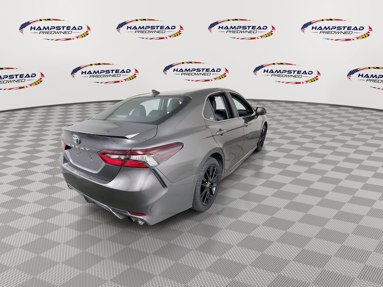 Used 2024 Toyota Camry SE image 8