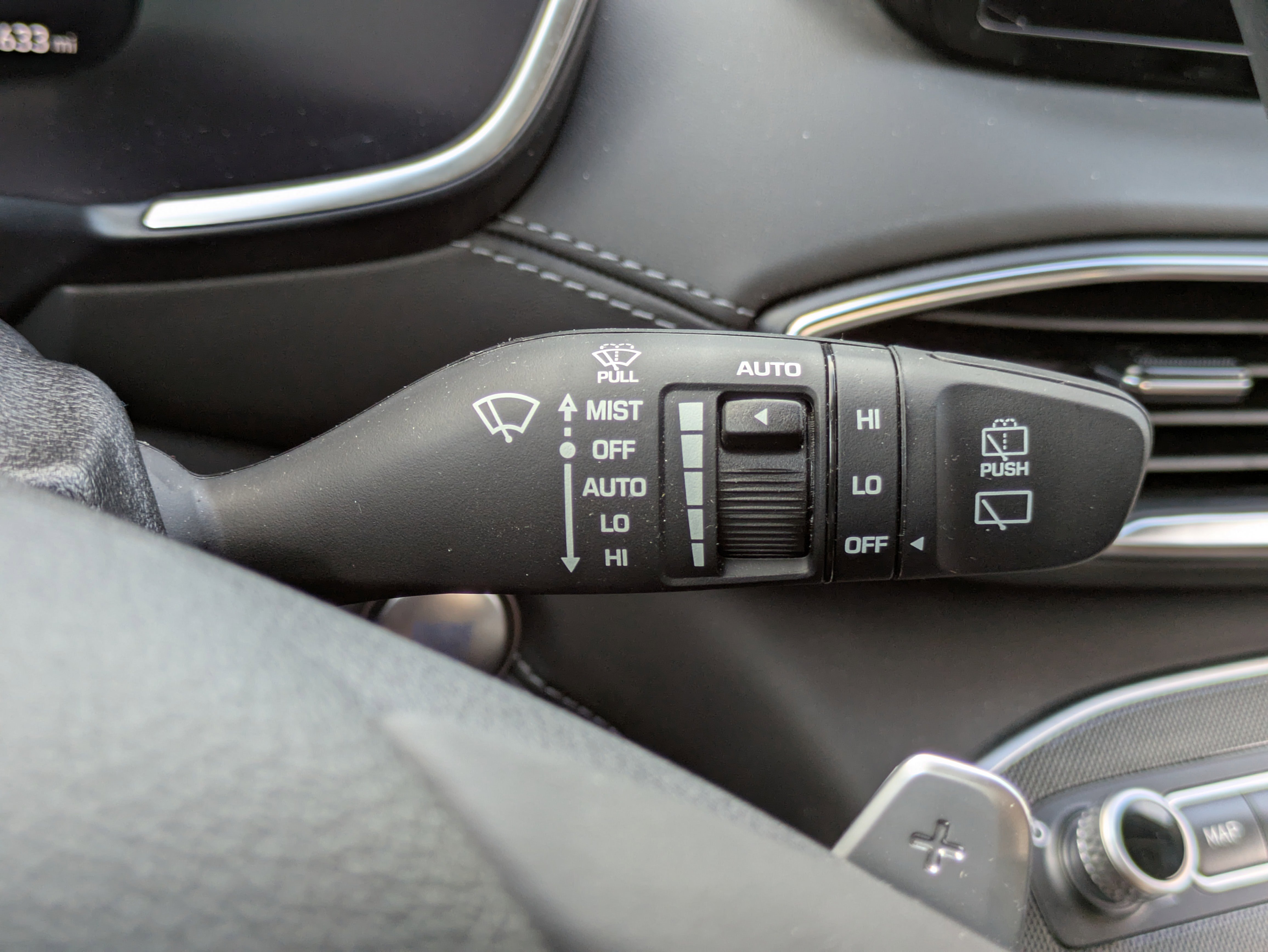 Used 2023 Hyundai Santa Fe Limited image 28