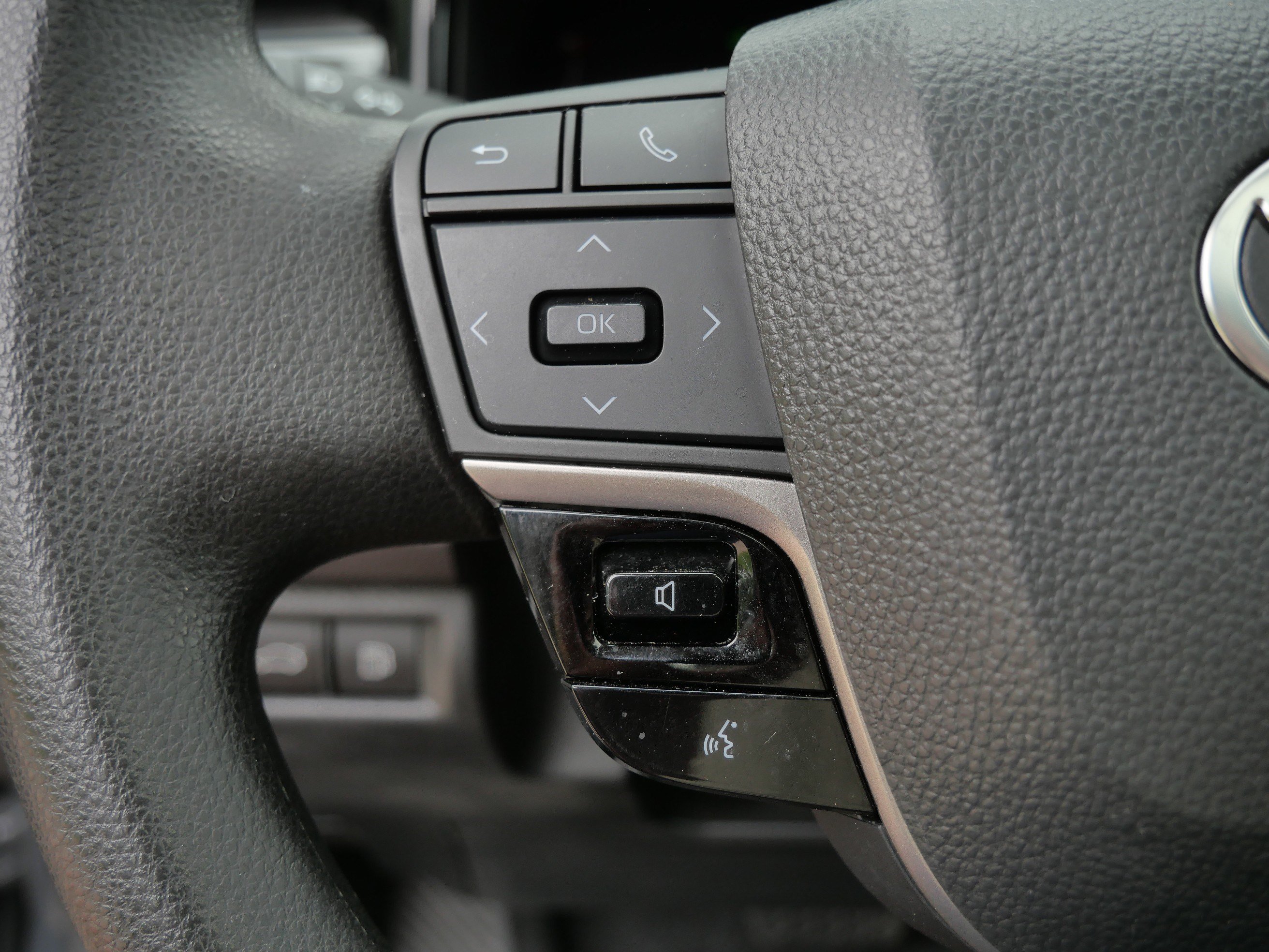 Certified 2025 Toyota Camry LE w/ Convenience Package FWD image 28