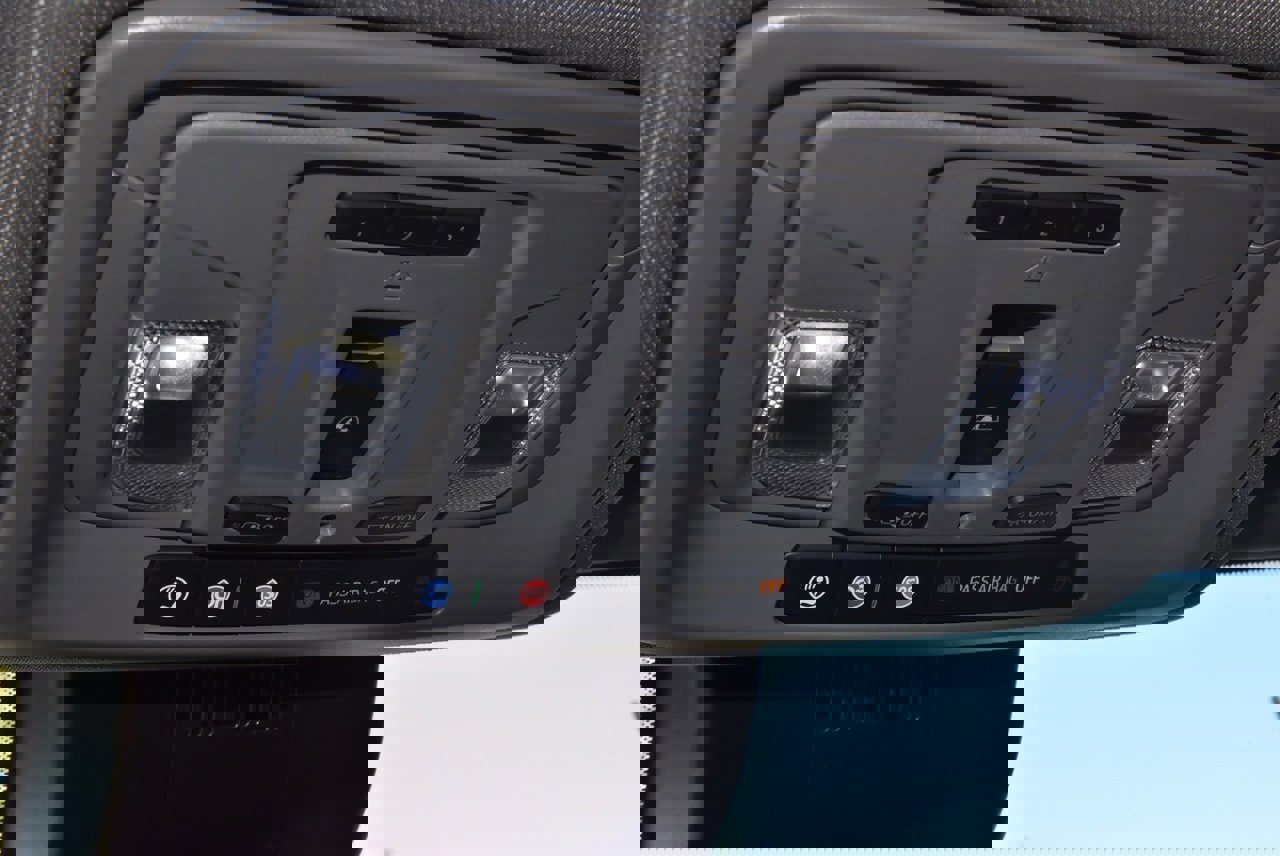 Used 2025 Chevrolet Silverado 2500 LT w/ Safety Package image 30