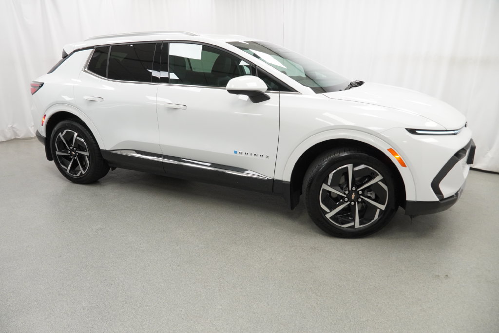Certified 2024 Chevrolet Equinox EV LT AWD/4WD image 6
