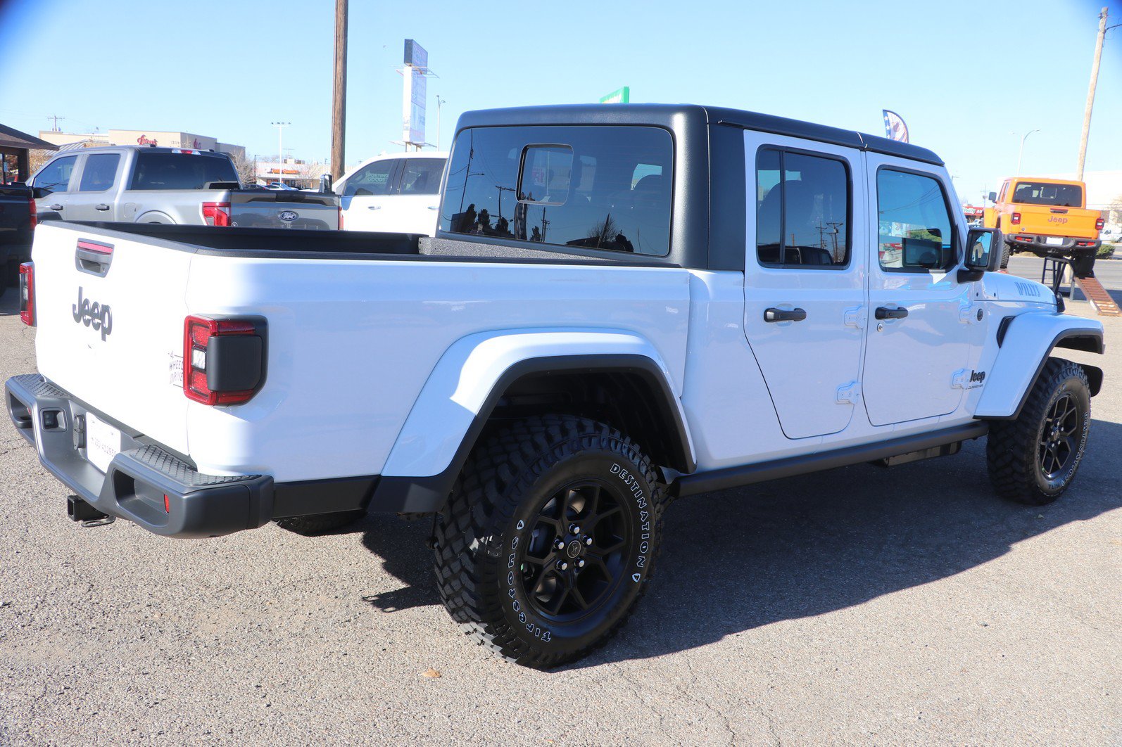 New 2026 Jeep Gladiator Mojave AWD/4WD image 7