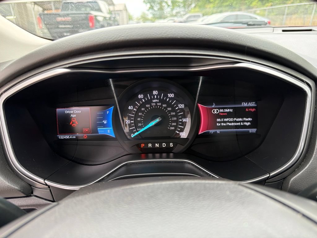 Used 2014 Ford Fusion Titanium FWD image 27
