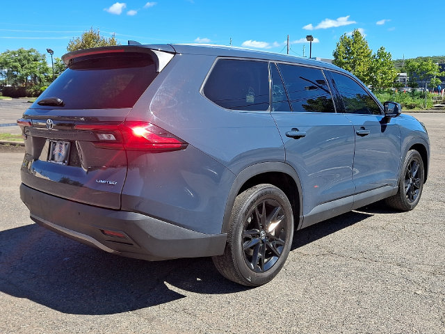 Certified 2024 Toyota Grand Highlander AWD image 4