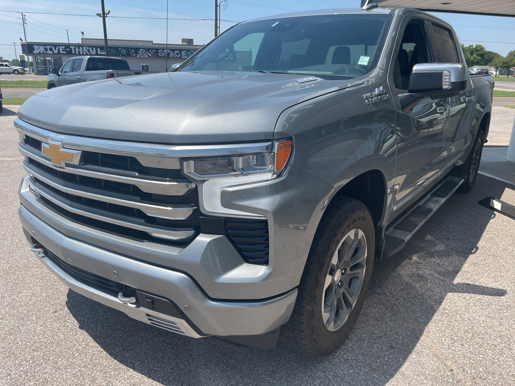 Used 2025 Chevrolet Silverado 1500 High Country w/ Z71 Off-Road Package image 7