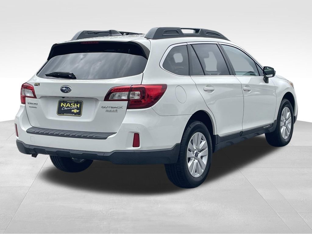 Used 2017 Subaru Outback 2.5i Premium AWD/4WD image 3