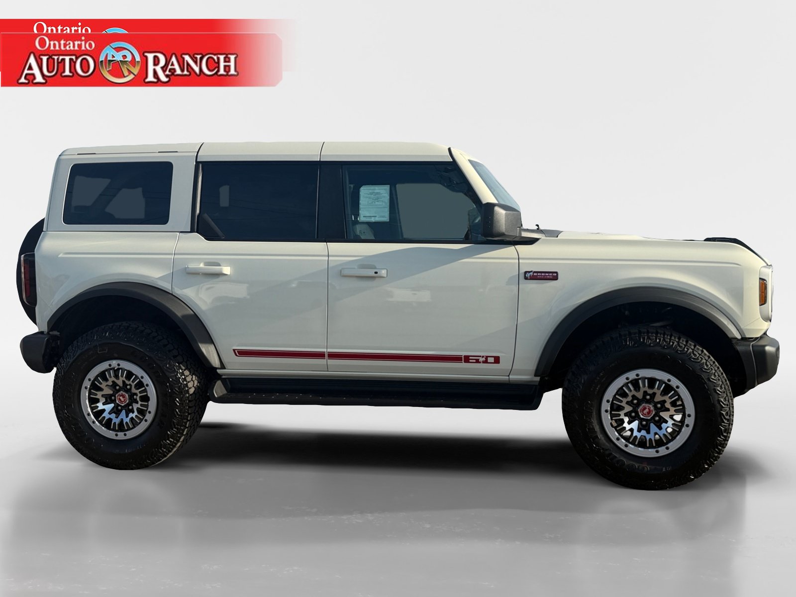 New 2026 Ford Bronco Outer Banks w/ Sasquatch Package AWD/4WD image 6