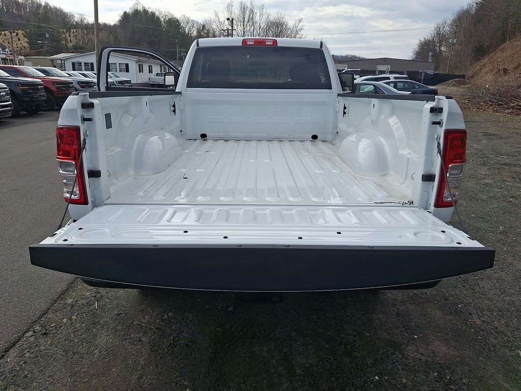 Used 2024 RAM 2500 Tradesman w/ Chrome Appearance Group image 29