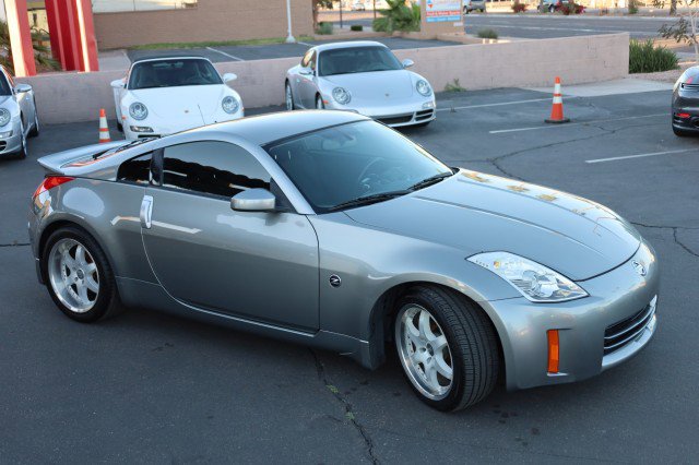 Used 2006 Nissan 350Z Enthusiast w/ (N93) Cargo Convenience Pkg image 11