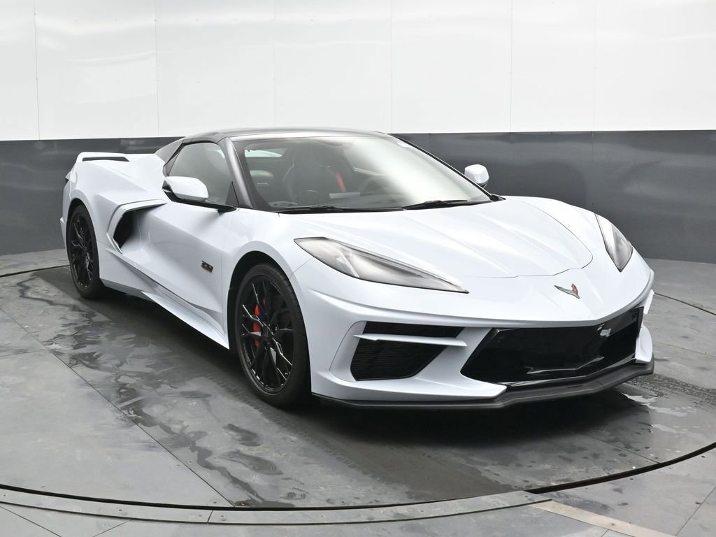 Used 2023 Chevrolet Corvette Stingray Premium Conv w/ Z51 Performance Package image 4