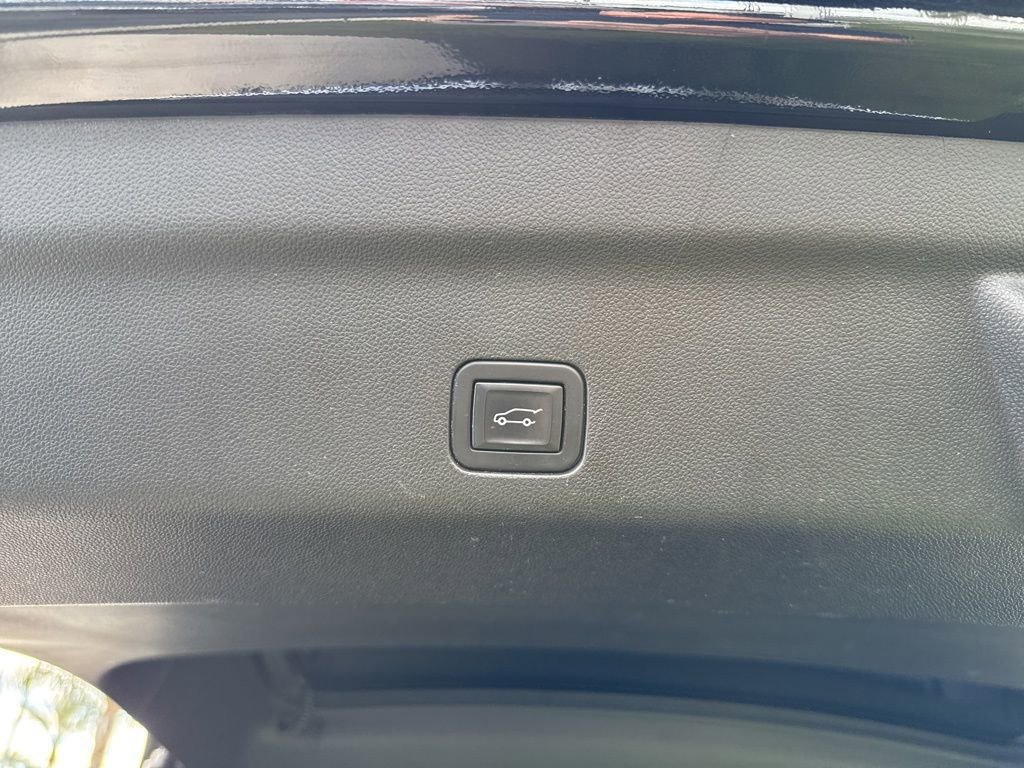 Used 2022 Chevrolet Tahoe Premier image 27