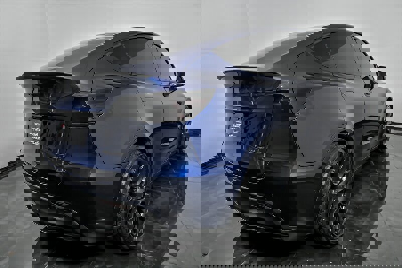 Used 2022 Tesla Model Y Performance image 10