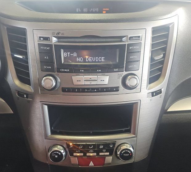 Used 2013 Subaru Outback 2.5i AWD/4WD image 9
