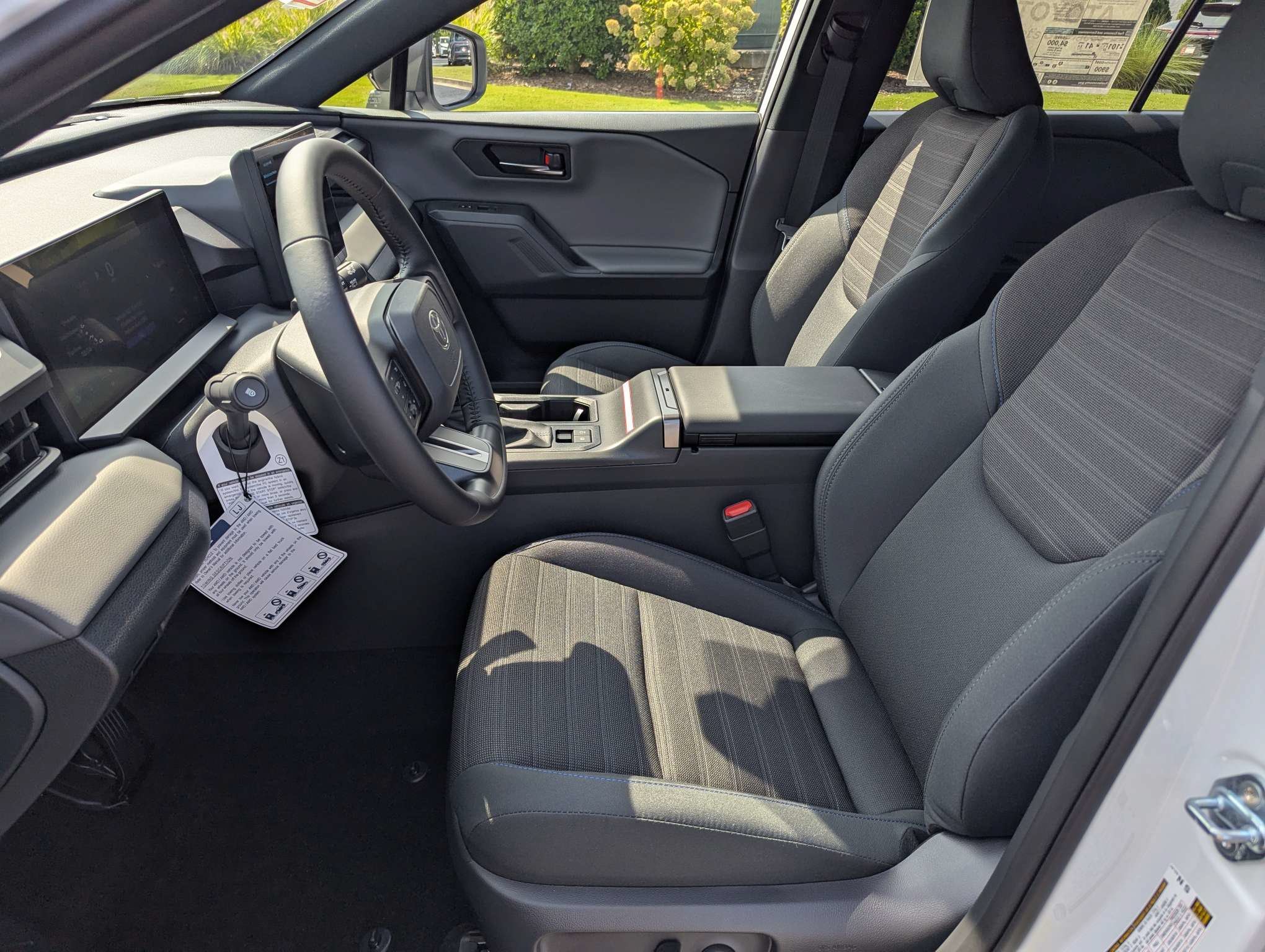 New 2026 Toyota RAV4 SE w/ Convenience Package AWD/4WD image 7
