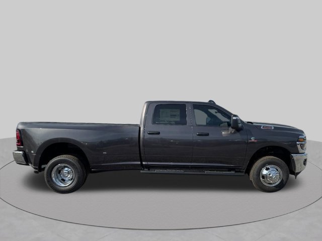 New 2027 RAM 3500 Tradesman AWD/4WD image 2