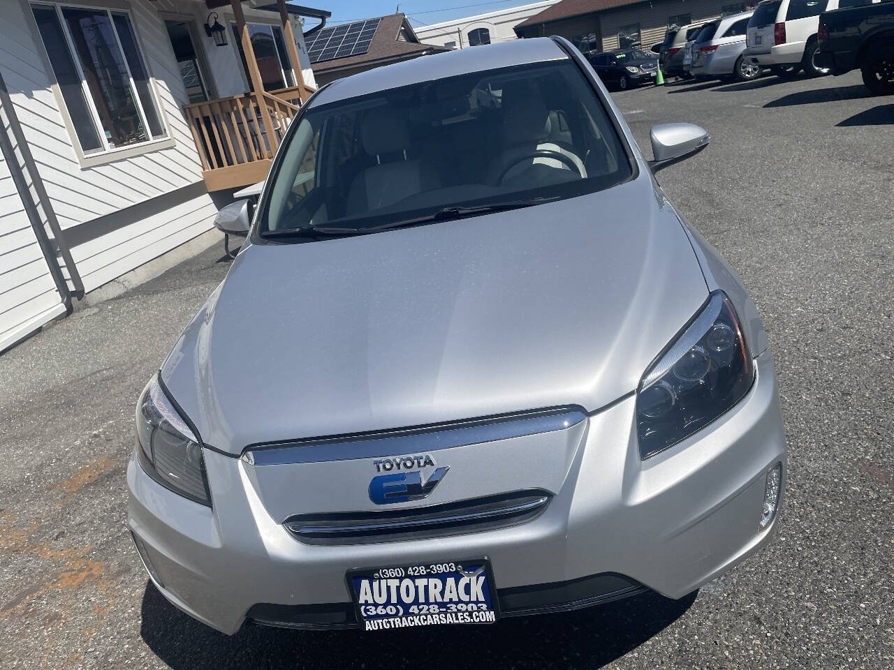 Used 2014 Toyota RAV4 EV FWD image 3