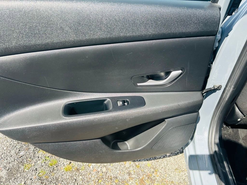 Used 2021 Hyundai Elantra SEL w/ Cargo Package image 22