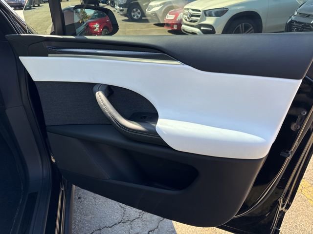 Used 2022 Tesla Model X Plaid image 26