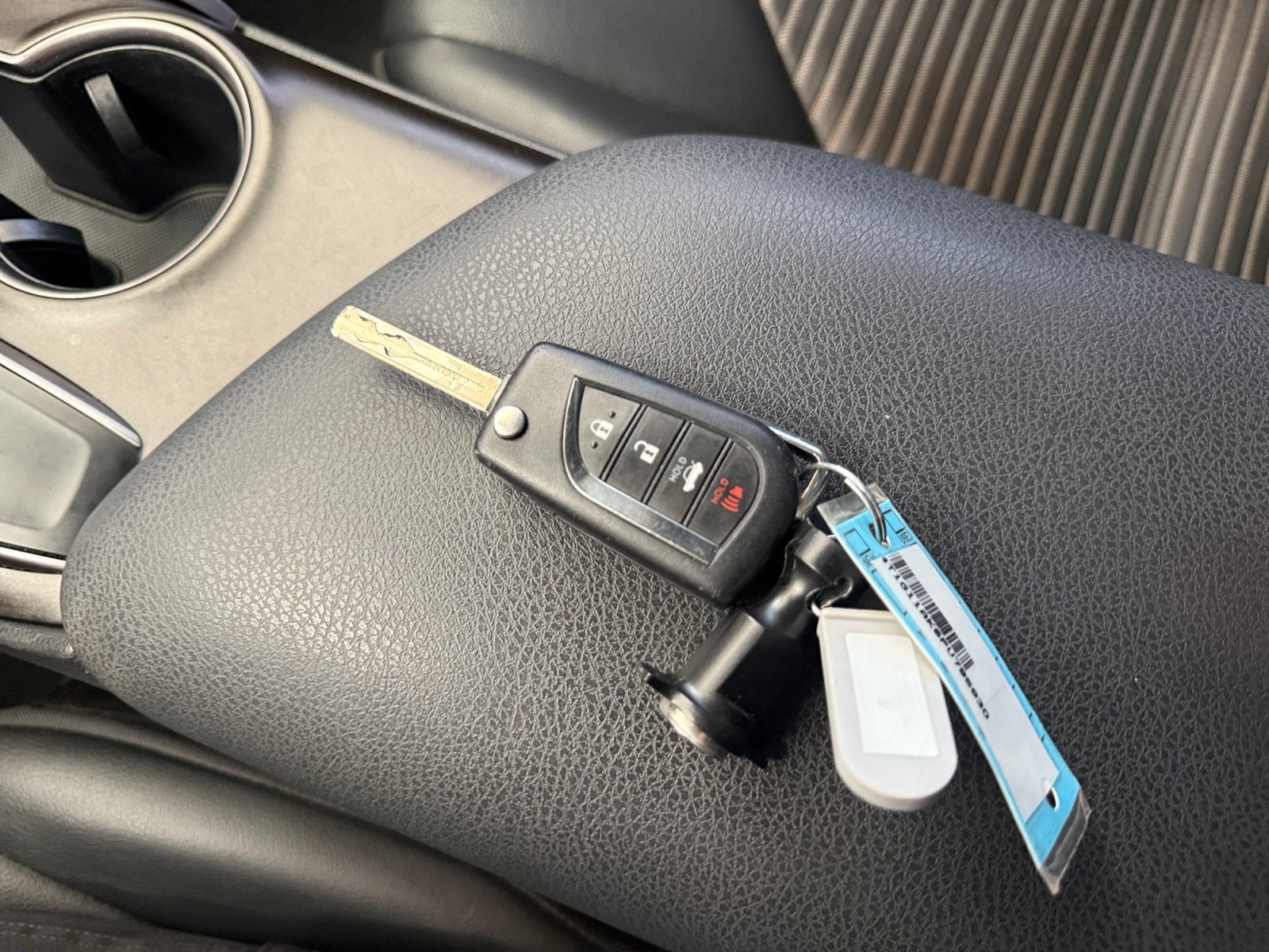 Used 2023 Toyota Camry SE w/ Protection Package (Q2) (TMS) FWD image 23