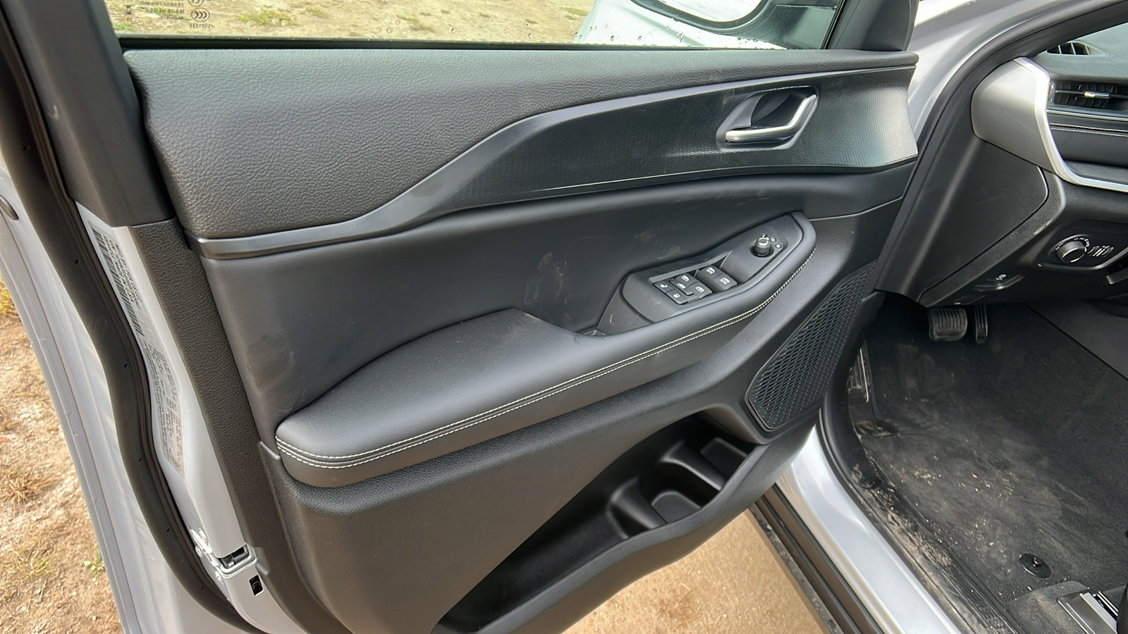 New 2025 Jeep Grand Cherokee Laredo X image 14